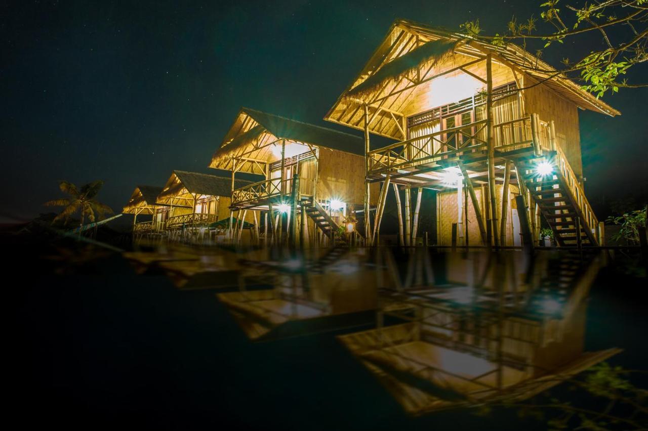 pondok bamboo villa Batununggul Esterno foto